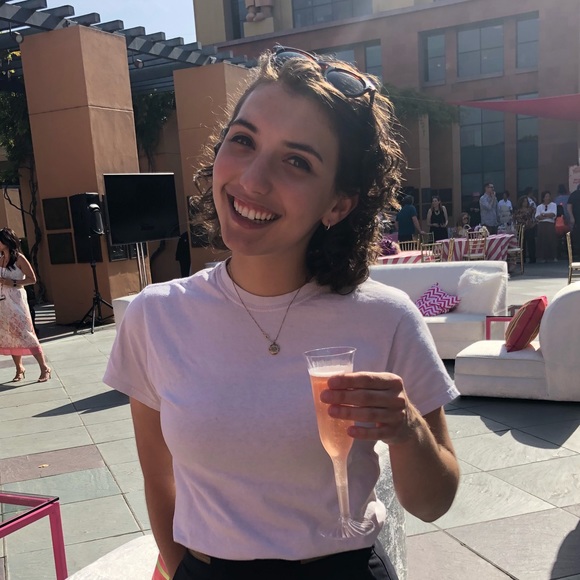 Meet your Posher, Scarlett - Picture 1 of 1